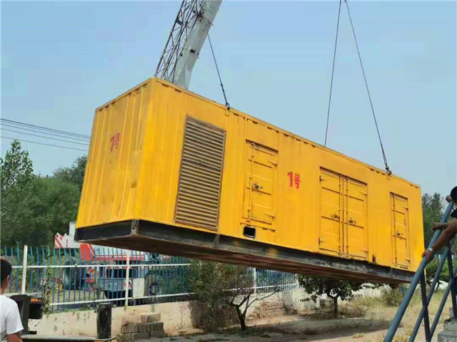 东莞300KW柴油发电机组油耗是多少?