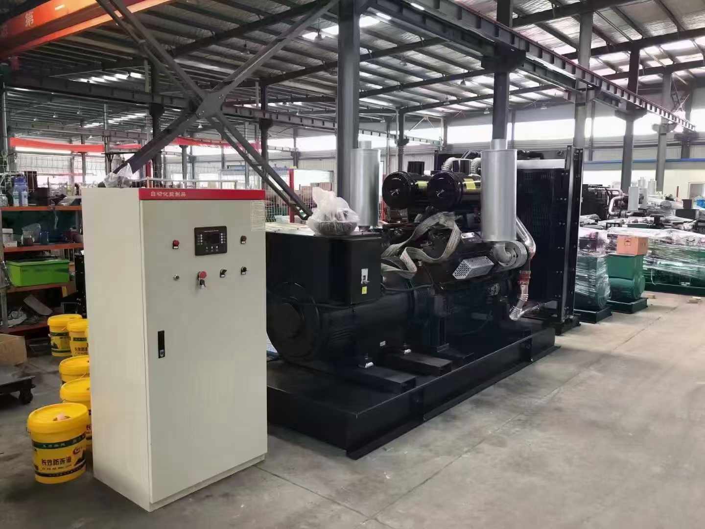 东莞柴油发电机运行时的噪音和振动水平如何？